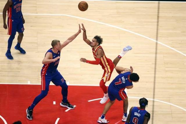 体育平台-NBA四大新规开始执行 跳水勾手臂急刹车都是犯规！